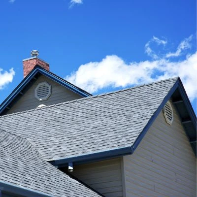 Owens Corning shingles installed on an Illinois home courtesy of 3JM Exteriors.